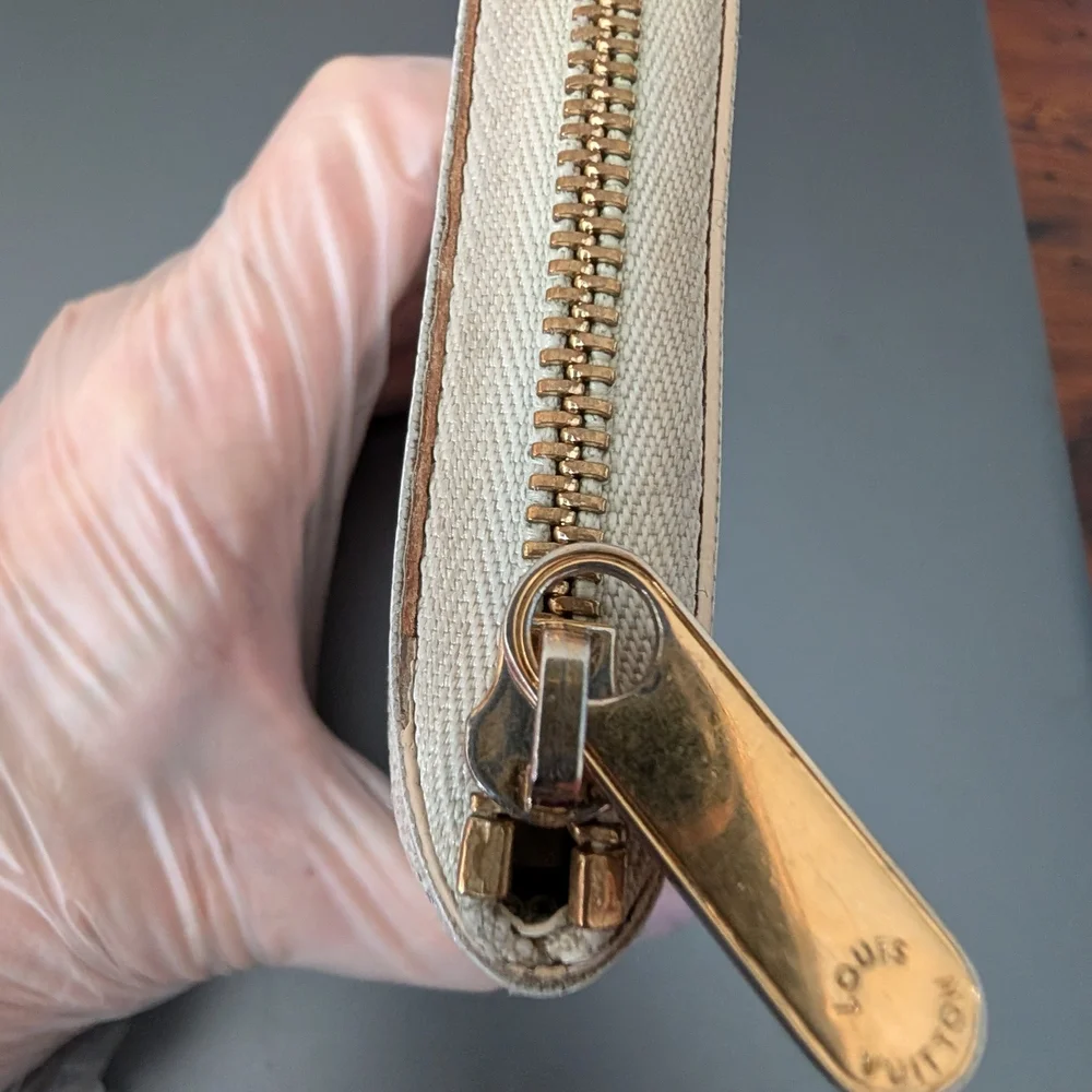 Louis Vuitton Damier Azur Canvas Zippy Coin Purse